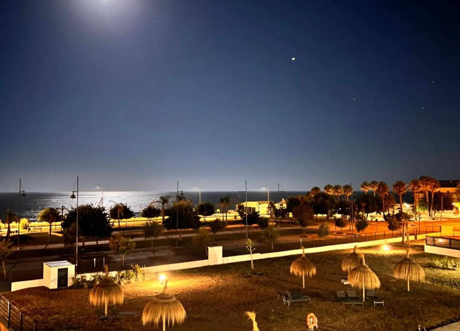 Apartment Apartamento Valle-Niza: Beachfront Retreat in Velez-Malaga Spain