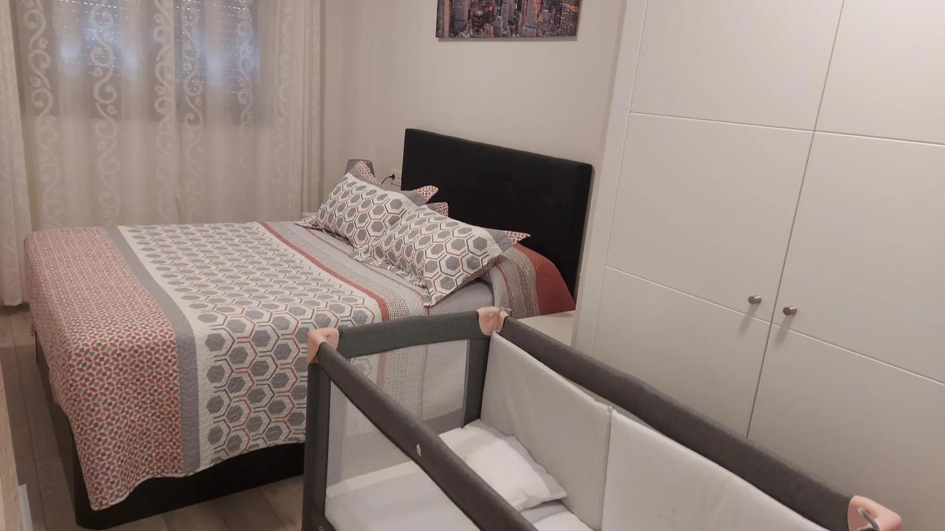 Apartamento Valle-Niza: Beachfront Retreat in Velez-Malaga